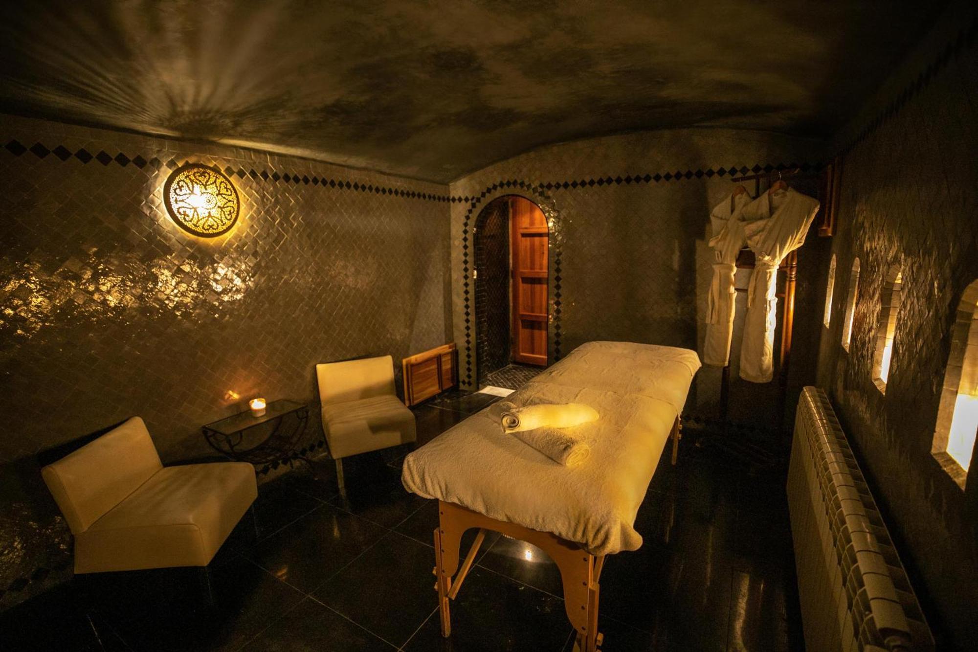 Riad Layla Fez Esterno foto